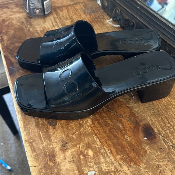Black size 40 Gucci heel flip flops - Picture 2 of 3